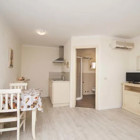 شقة فندقية Residential Villaggio Innamorata 3*